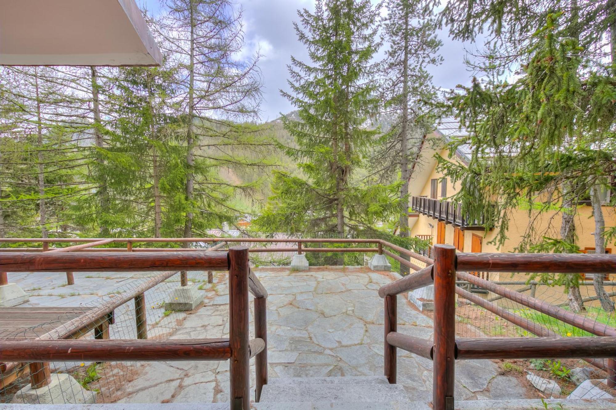 Appartamento La Marmotta Mountain Retreat - Happy Rentals كلافييري المظهر الخارجي الصورة