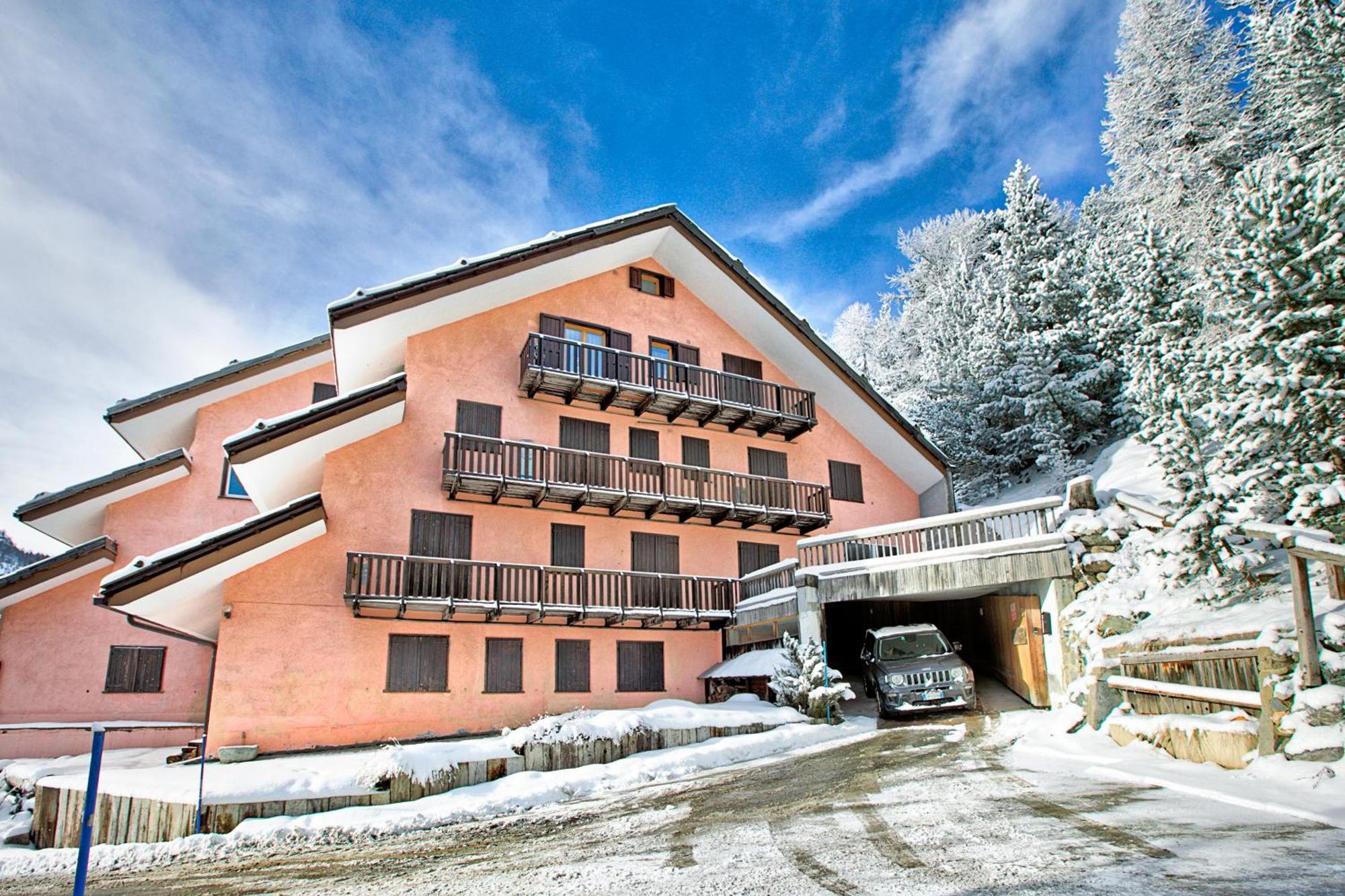 Appartamento La Marmotta Mountain Retreat - Happy Rentals كلافييري المظهر الخارجي الصورة